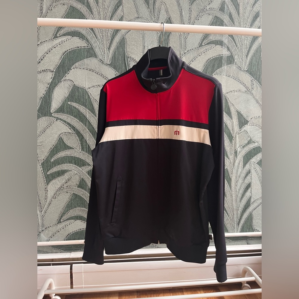 Travis Matthew zip up